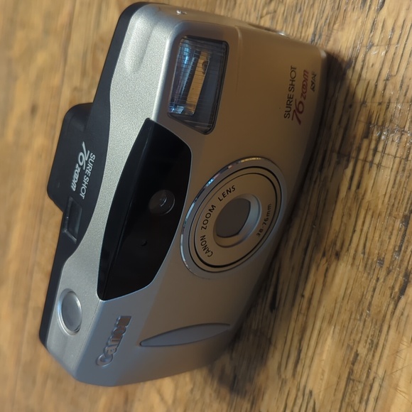 Cannon Sure Shot 76 Zoom Film Camera - Picture 6 of 6